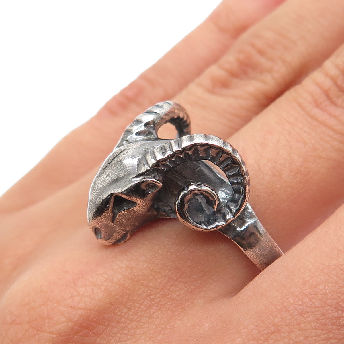 925 Sterling Silver Vintage Aries Zodiac Sign Oxidized Ring Size 9.25