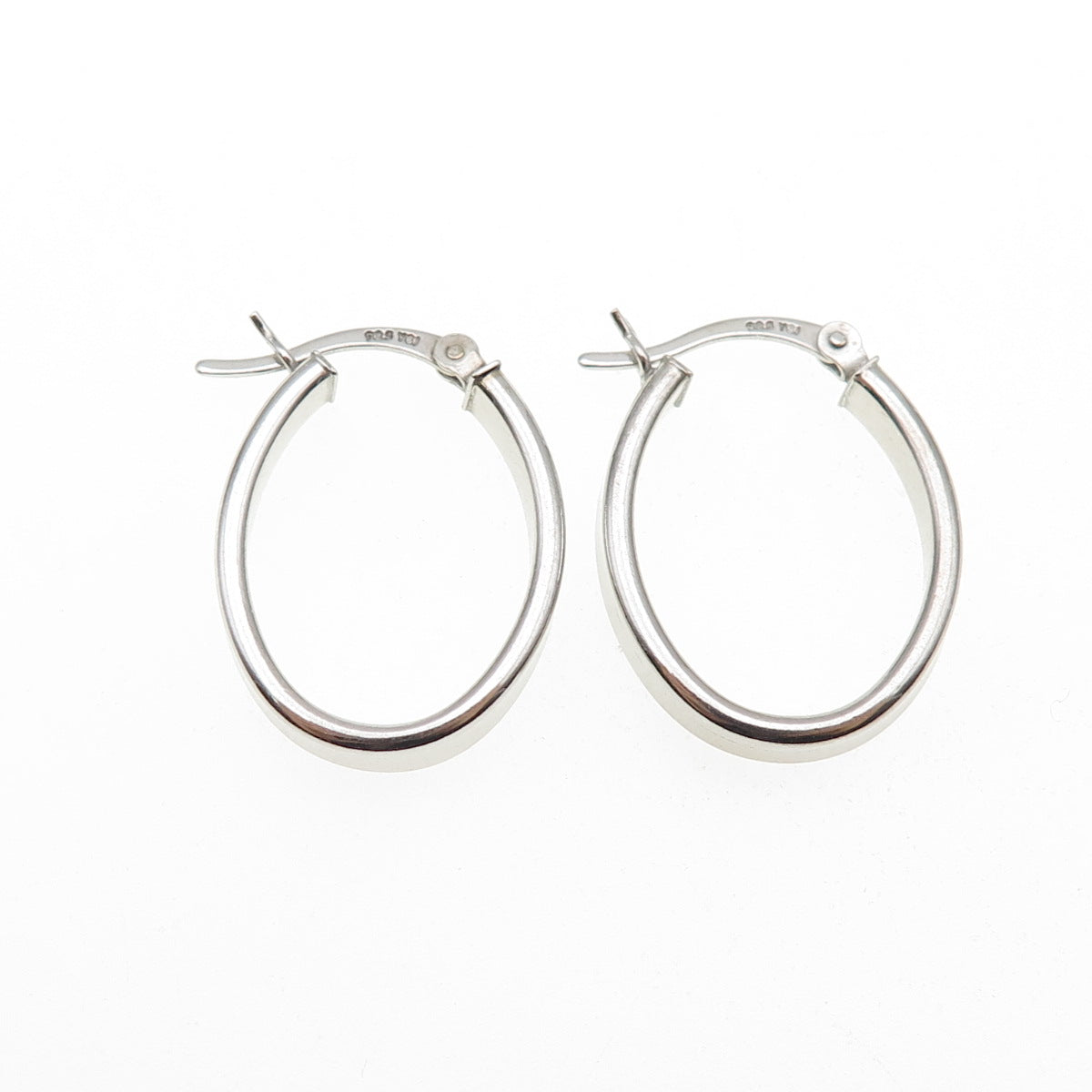 925 Sterling Silver Oval Hoop Earrings