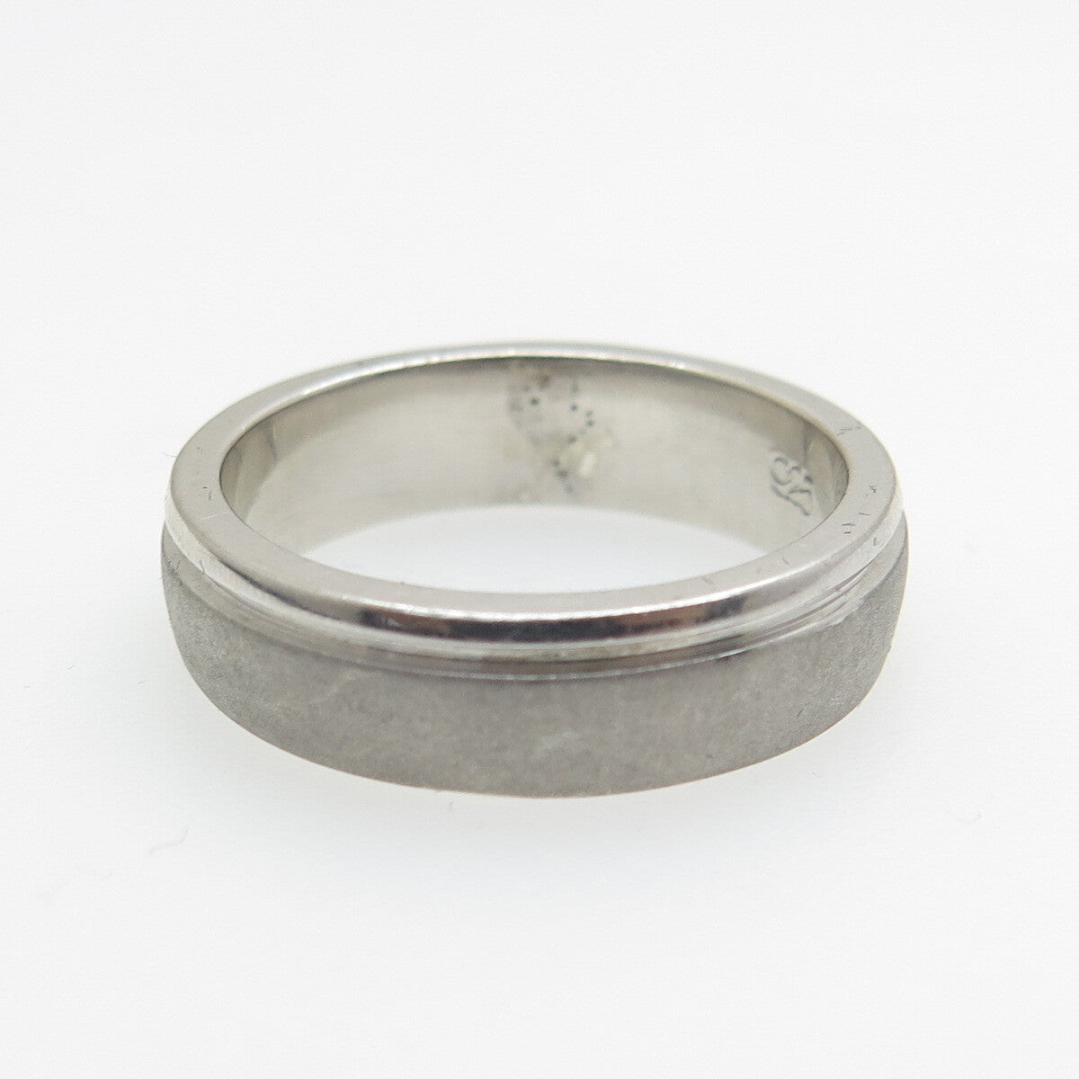 925 Sterling Silver Modernist Band Ring Size 8