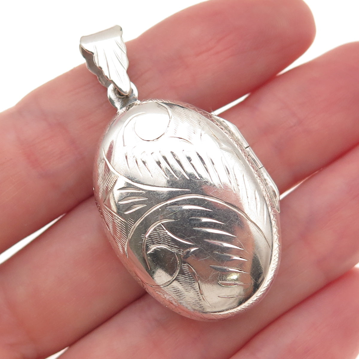 925 Sterling Silver Vintage Engraved Floral Locket Charm Pendant
