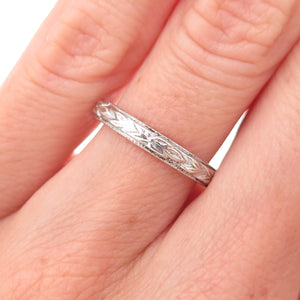 925 Sterling Silver Antique Art Deco Floral Oxidized Band Ring Size 5