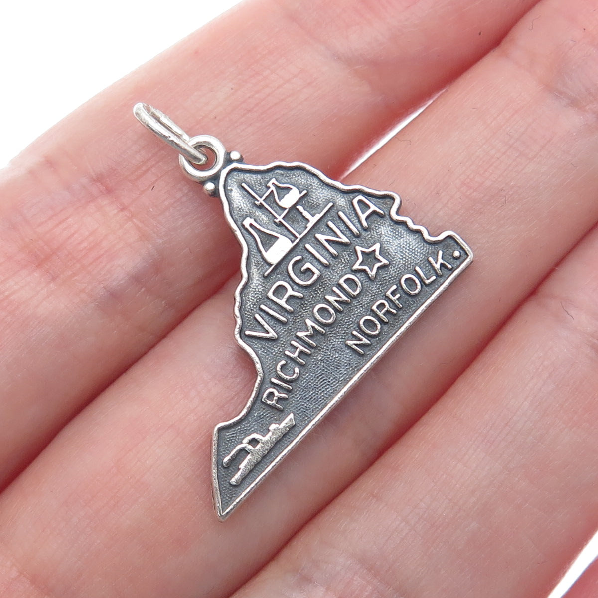 J.M. FISHER 925 Sterling Silver Vintage Virginia State Minimalist Charm Pendant