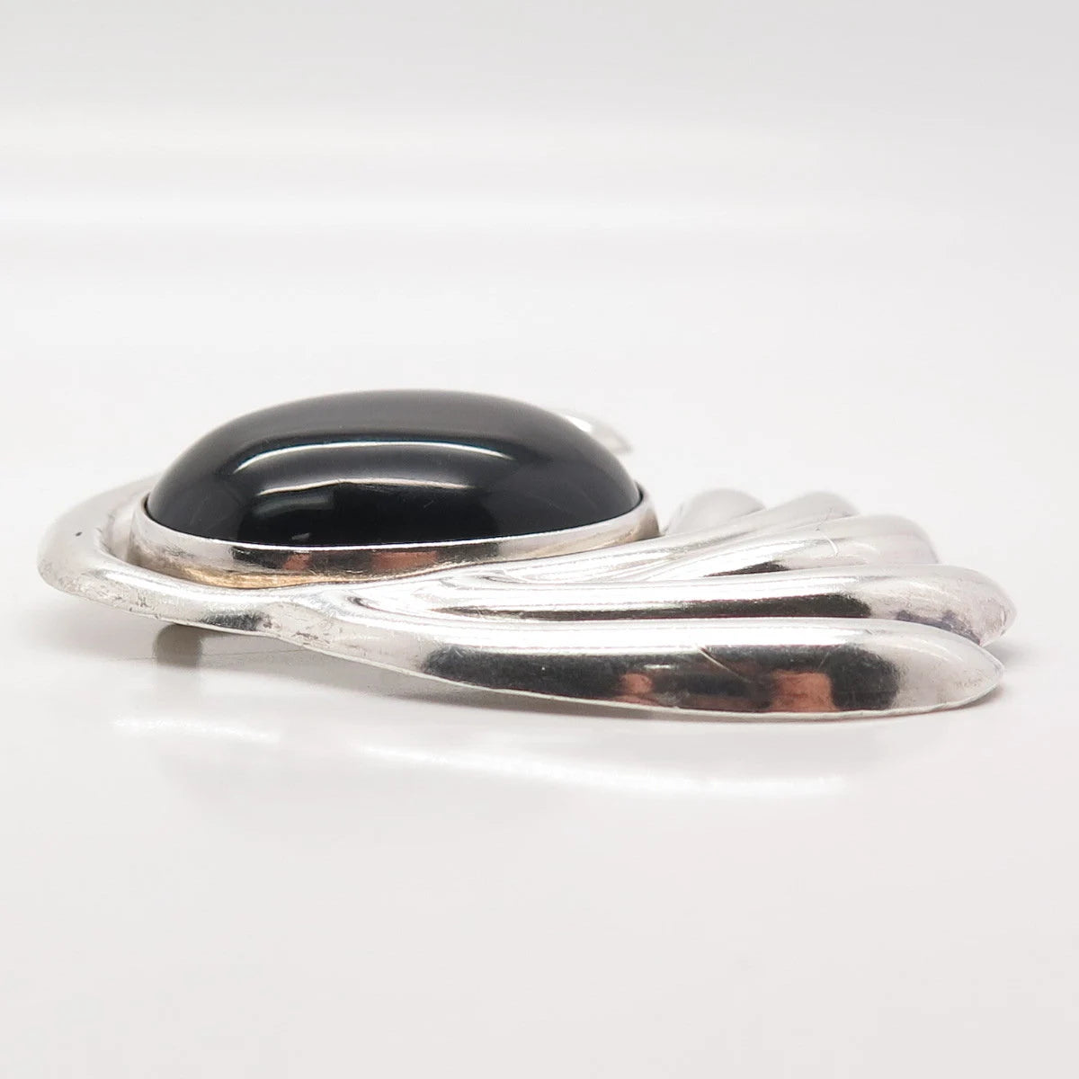 925 Sterling Silver Vintage Mexico Real Black Gem Ribbed Modernist Pin Brooch