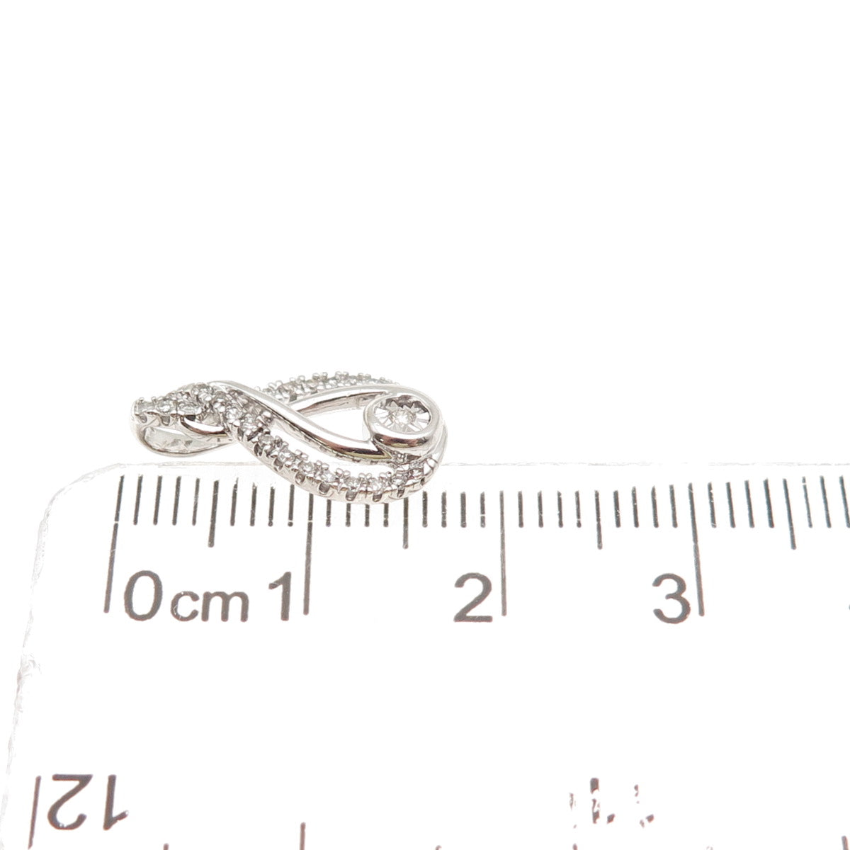 Jane Seymour 925 Sterling Silver Real Diamond Inter Woven Mini Charm Pendant