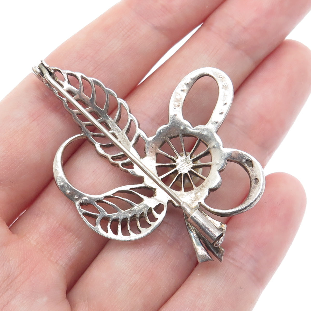 925 Sterling 2-Tone Antique Real Pear & Marcasite Leaf Brooch (missing 1 stone)