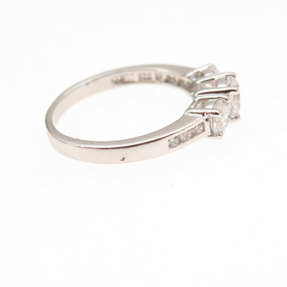 925 Sterling Silver Round-Cut C Z Engagement Ring Size 7