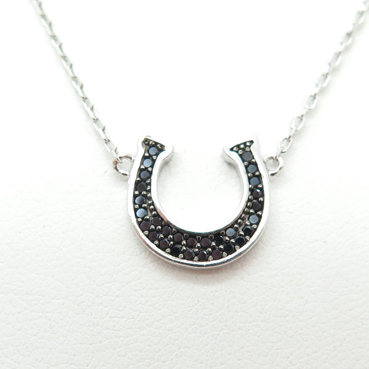 925 Sterling Silver Round-Cut Black Spinel Horseshoe Cable Chain Necklace 16-18"