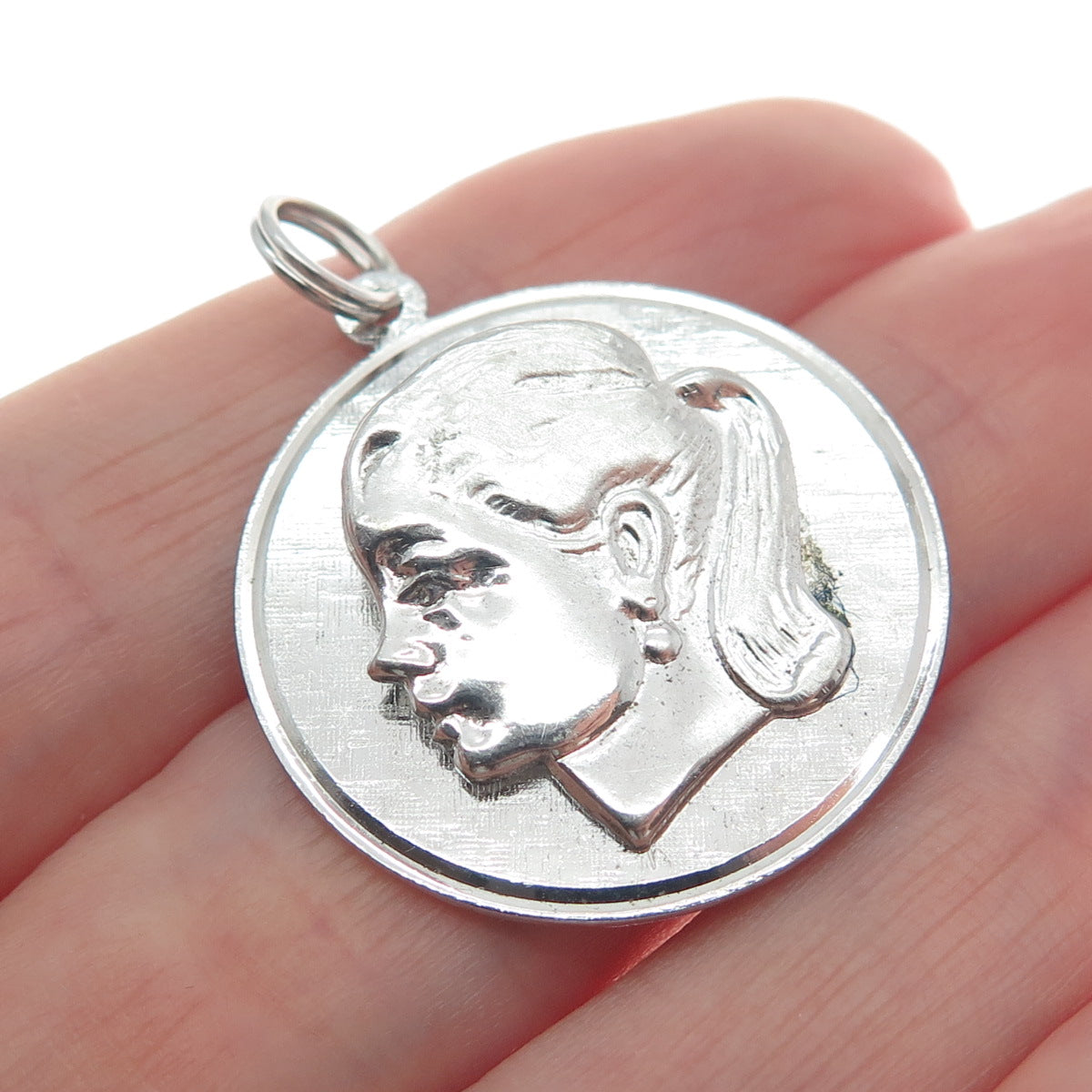 925 Sterling Silver Vintage Girl's Face Profile Round Charm Pendant