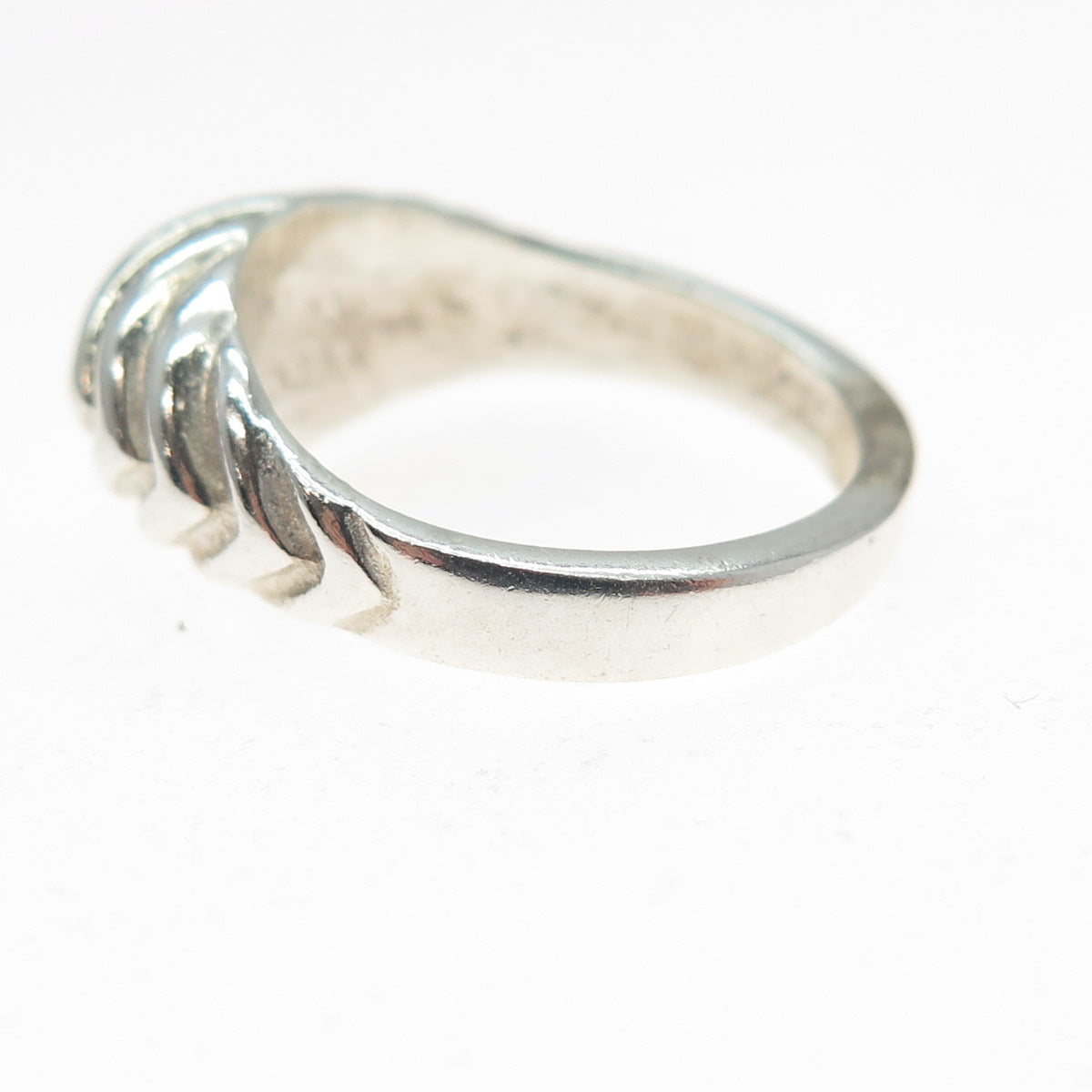 925 Sterling Silver Vintage Modernist Arrow Dome Ring Size 6