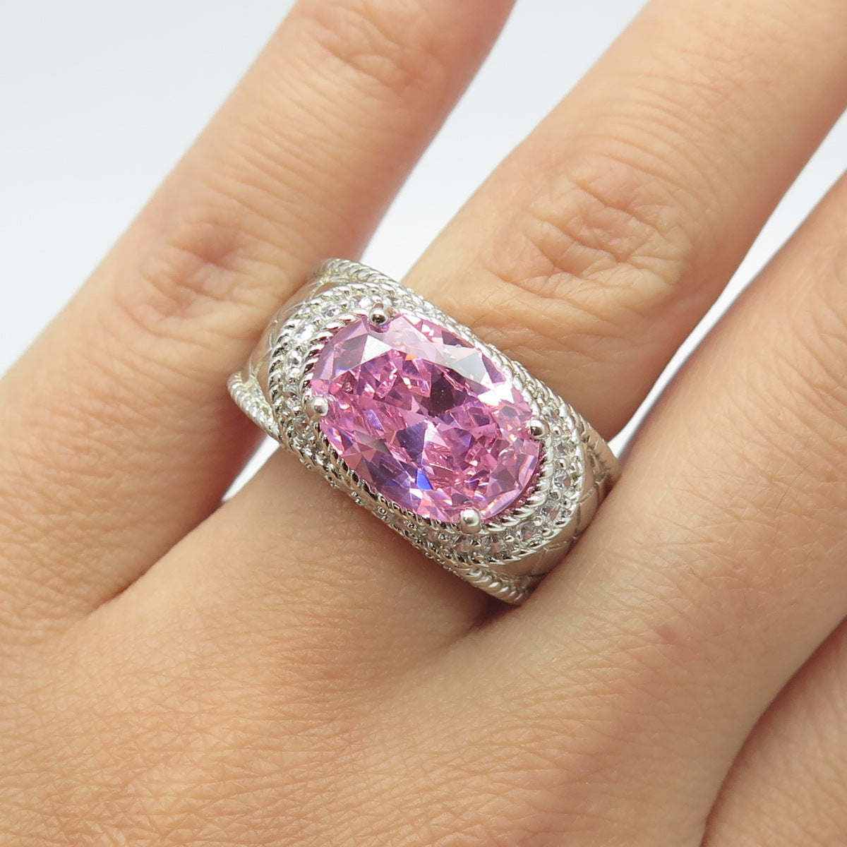 925 Sterling Silver Oval & Round-Cut Pink & White C Z Ring Size 7.25
