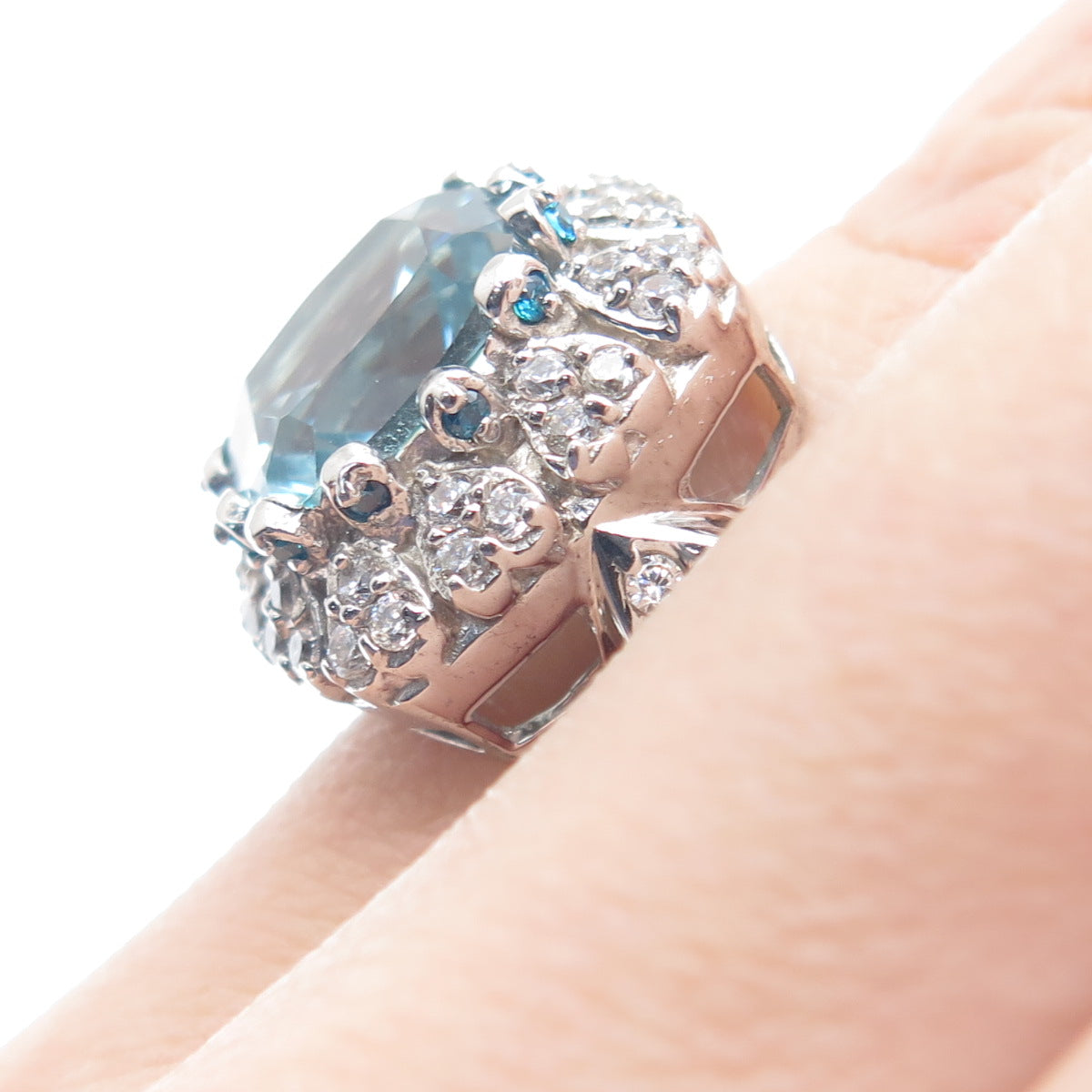 925 Sterling Silver Real Cushion-Cut Blue Topaz Gem & C Z Ring Size 6.75