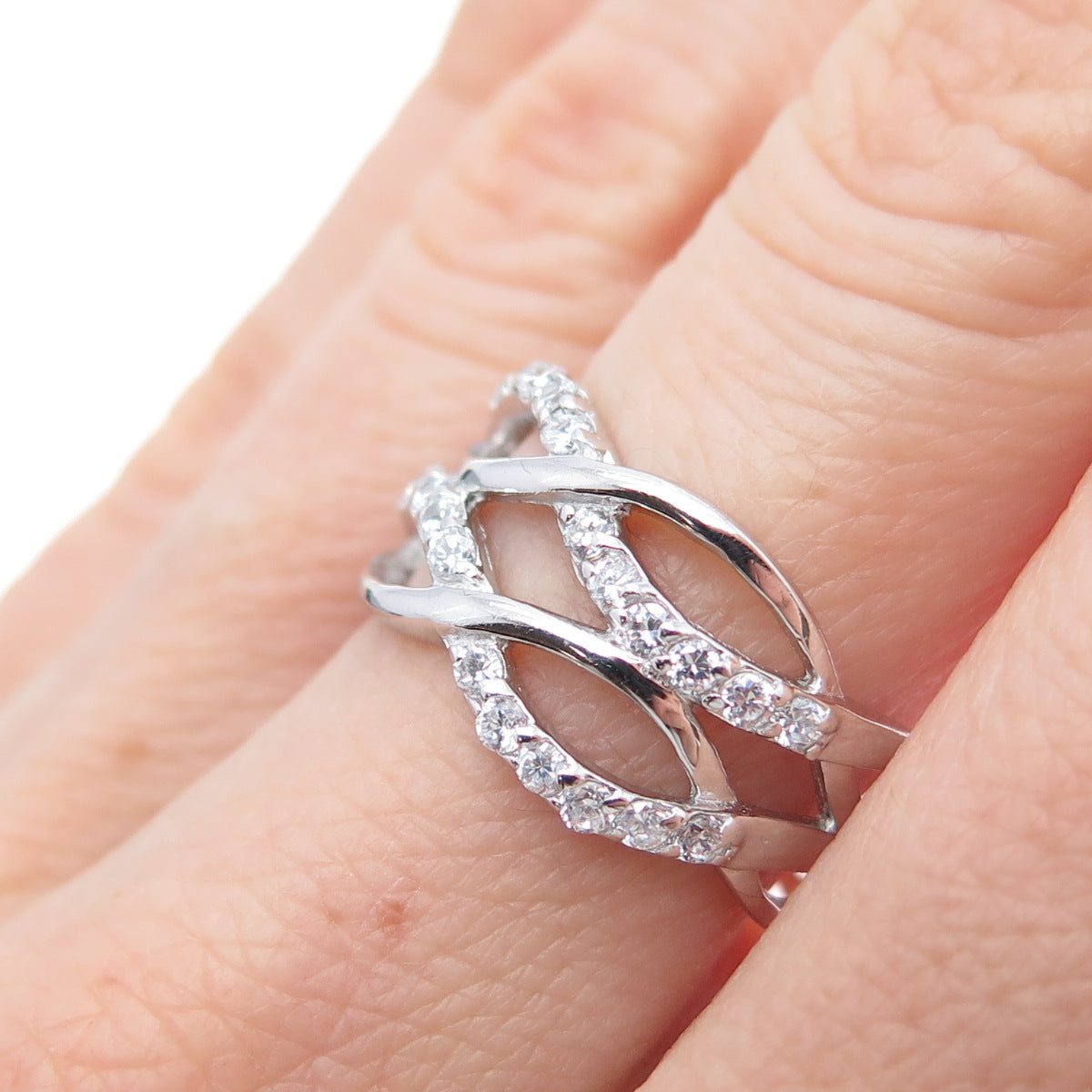 925 Sterling Silver Round-Cut C Z Infinity Link Ring Size 7