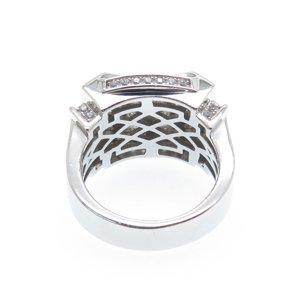 925 Sterling Silver Round-Cut Shaped C Z Sparkle Shied Ring Size 10.25