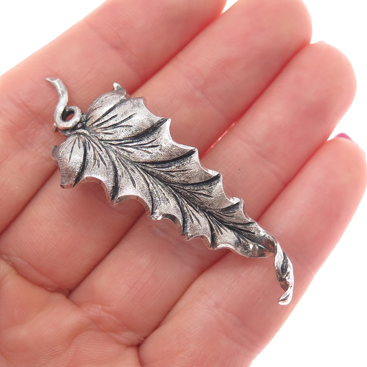 800 Silver Vintage Floral Leaf Oxidized Pin Brooch