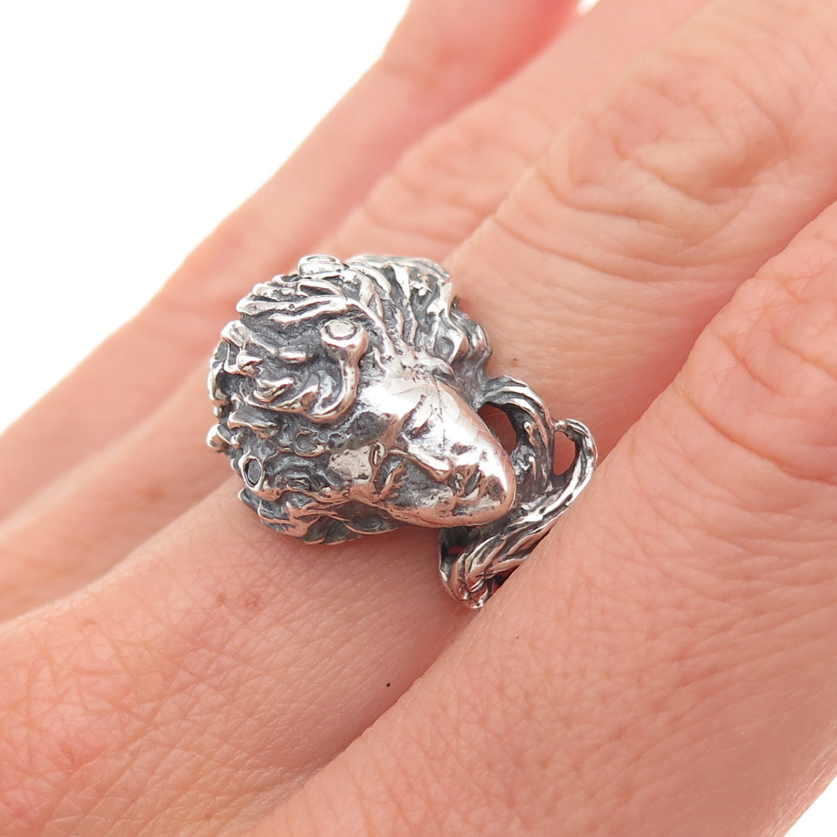 925 Sterling Silver Vintage Medusa Oxidized Ring Size 6