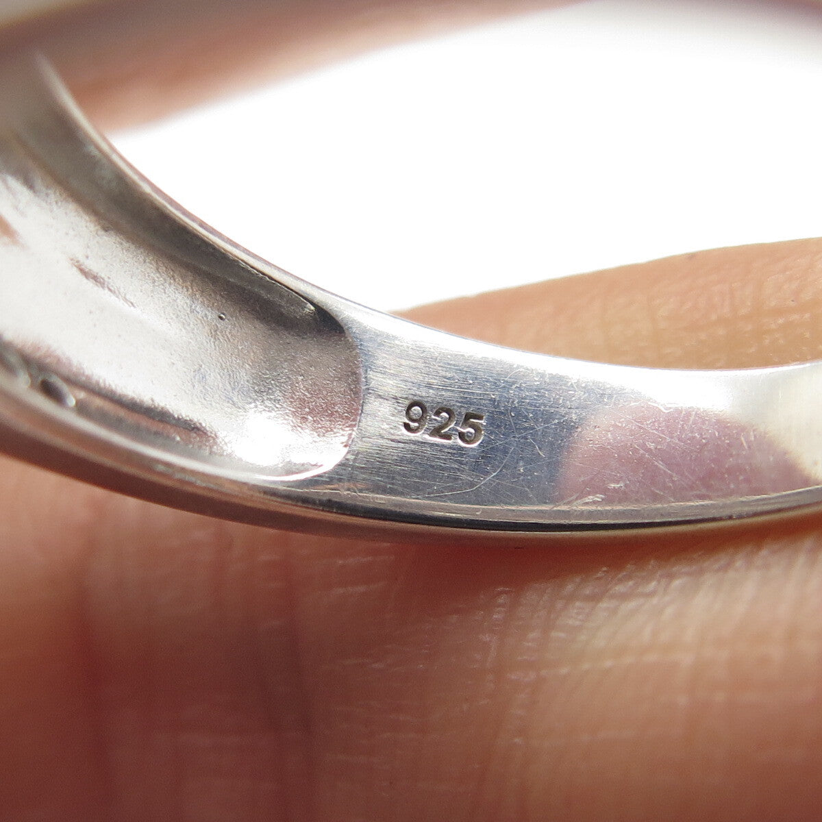 925 Sterling Silver Graduated Round-Cut C Z Wavy Ring Size 10