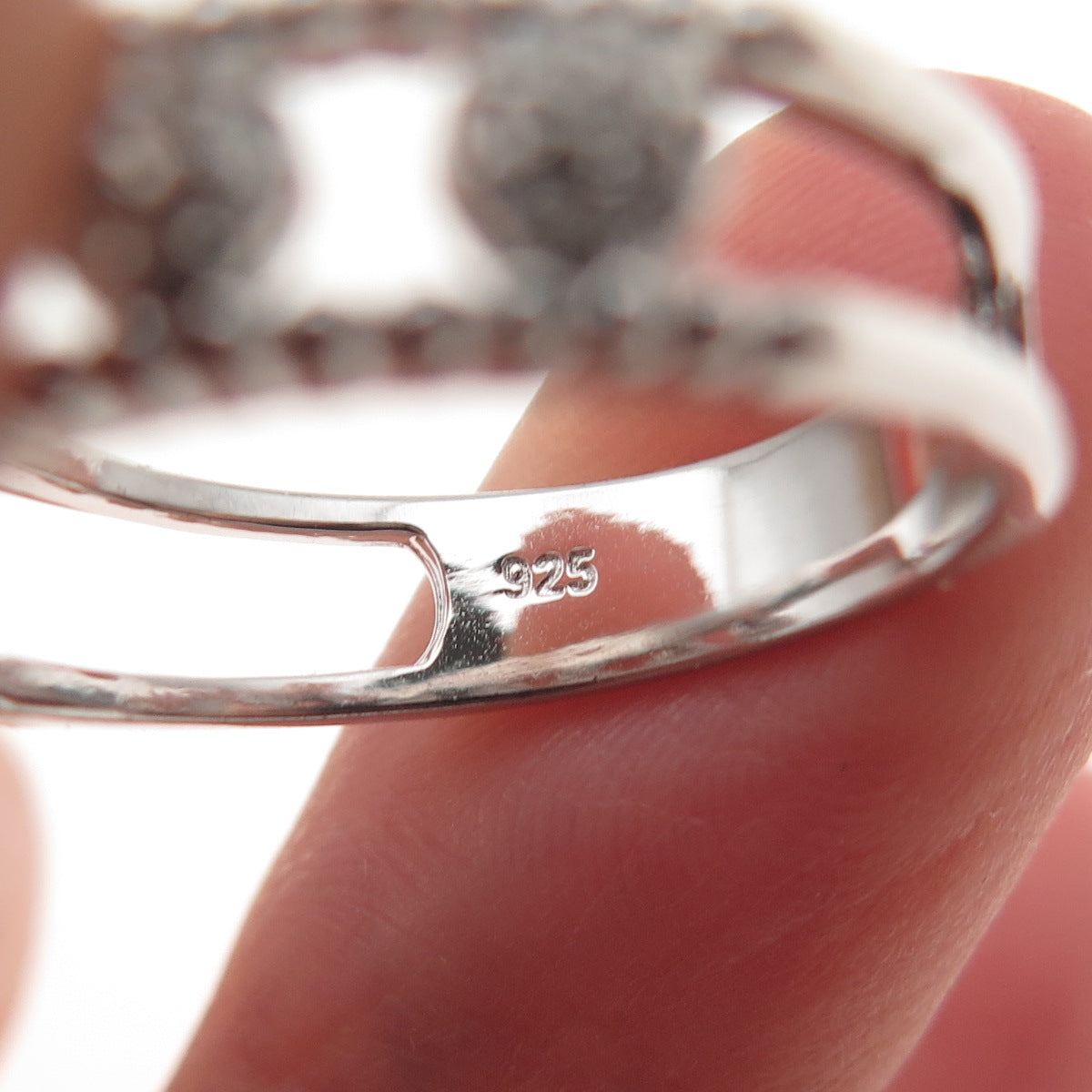 925 Sterling Silver Round-Cut C Z Band Ring Size 8.25