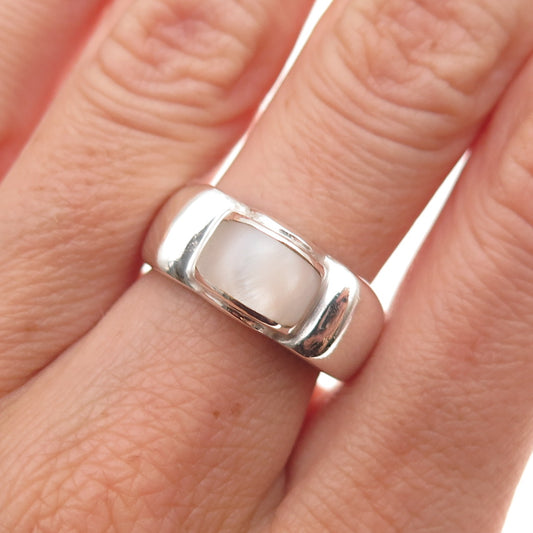 925 Sterling Silver Vintage Real MOP Modernist Oxidized Ring Size 7.25