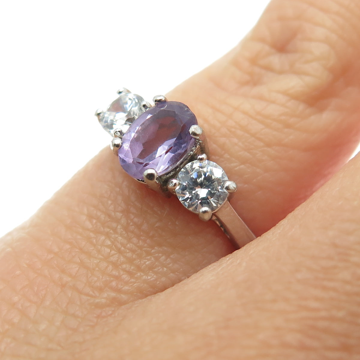 925 Sterling Silver Real Oval-Cut Amethyst & Round-Cut C Z Ring Size 5