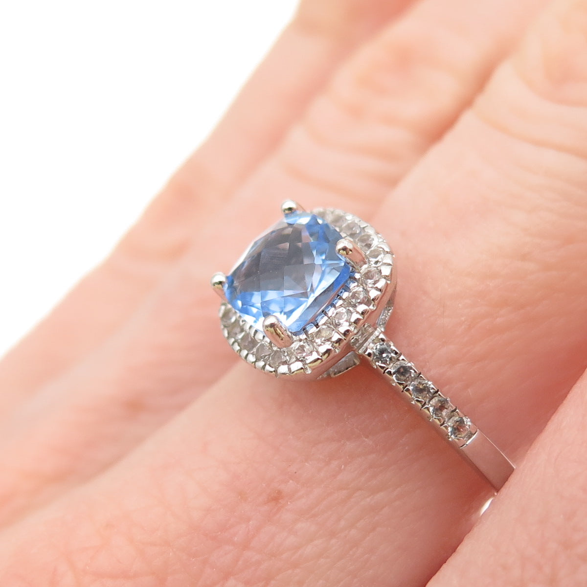 925 Sterling Silver Vintage Cushion-Cut Blue Round-Cut White C Z Ring Size 6.75