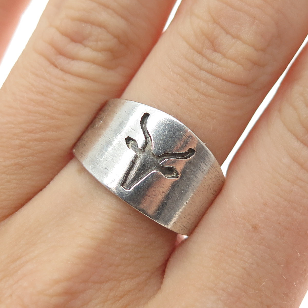 925 Sterling Silver Vintage Ethnic Deer Oxidized Ring Size 7