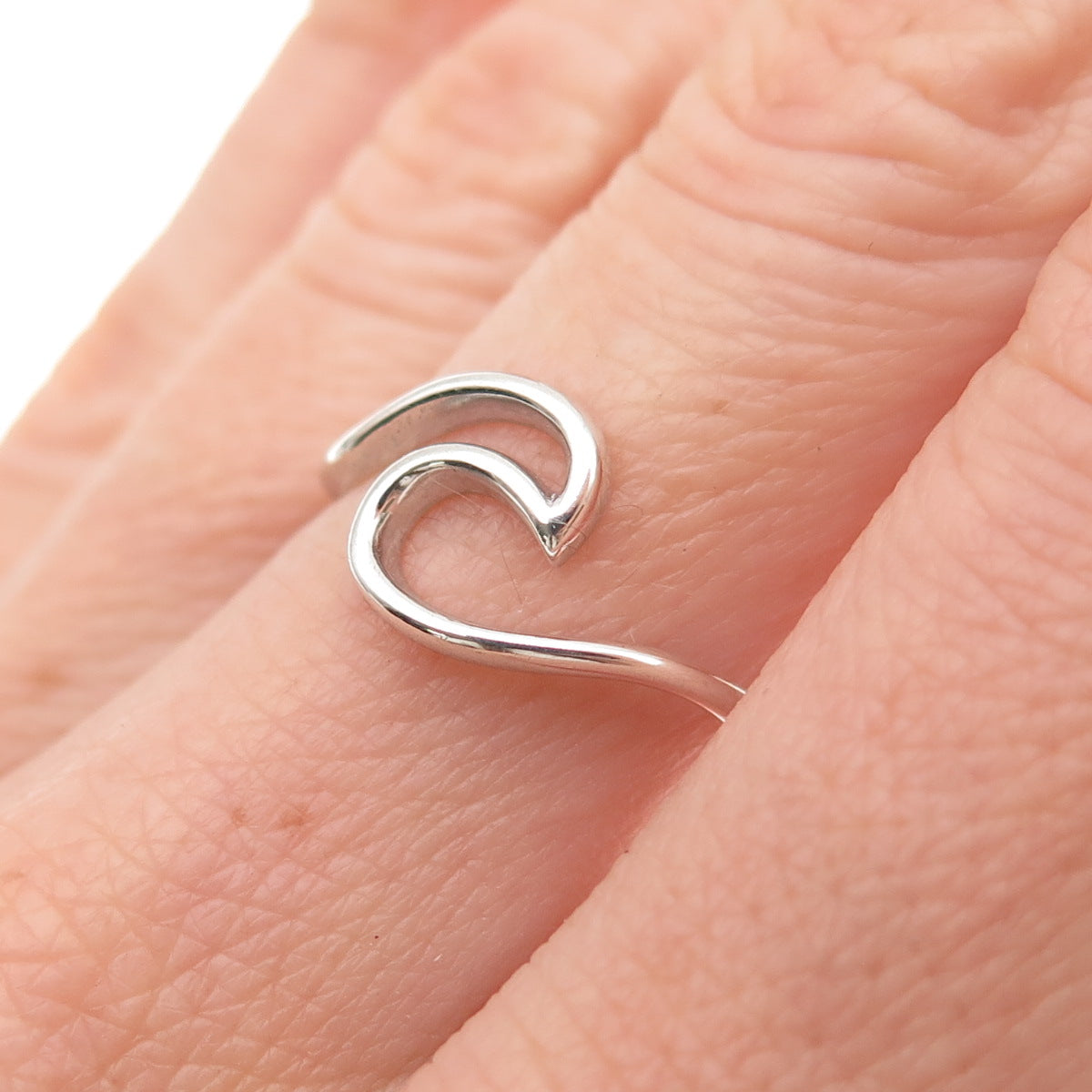 925 Sterling Silver Vintage Wave Ring Size 7.25