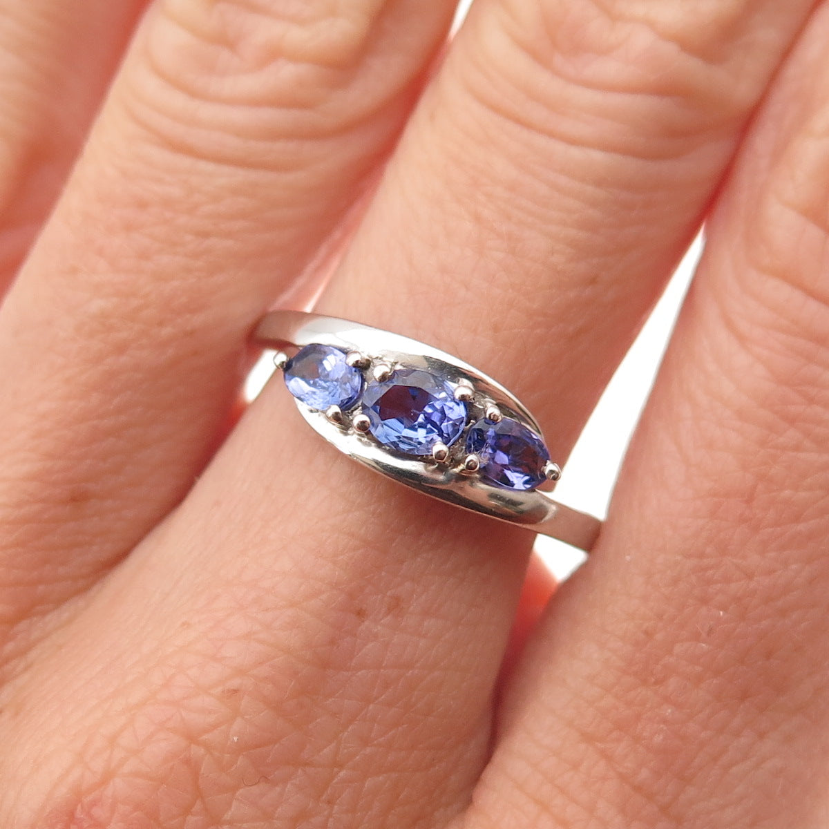 Chuck Clemency 925 Sterling Silver Real Oval-Cut Tanzanite Ring Size 8.25