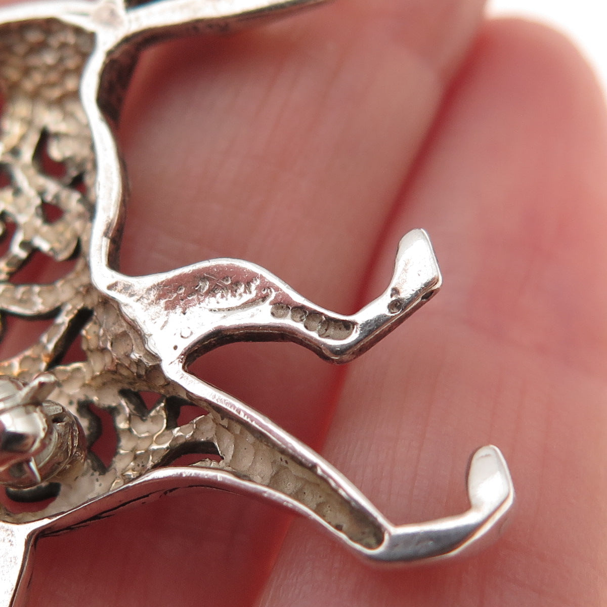 Jezlaine Sterling Silver Vintage Retriever Dog Floral Scroll Oxidized Pin Brooch