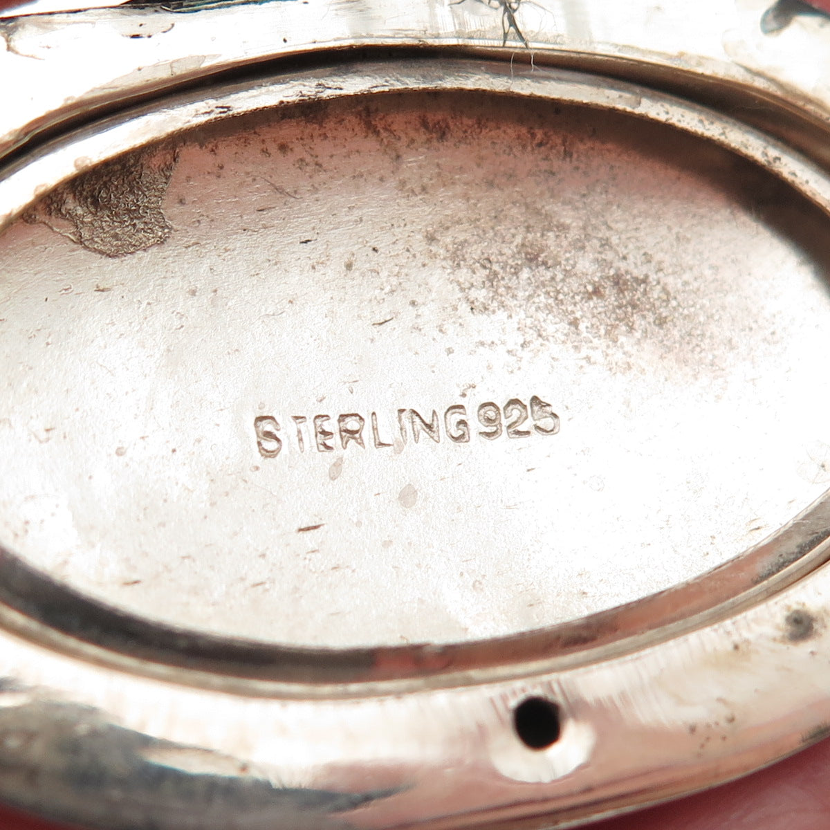 925 Sterling Silver Vintage Engraved Floral Oxidized Oval Locket Pendant