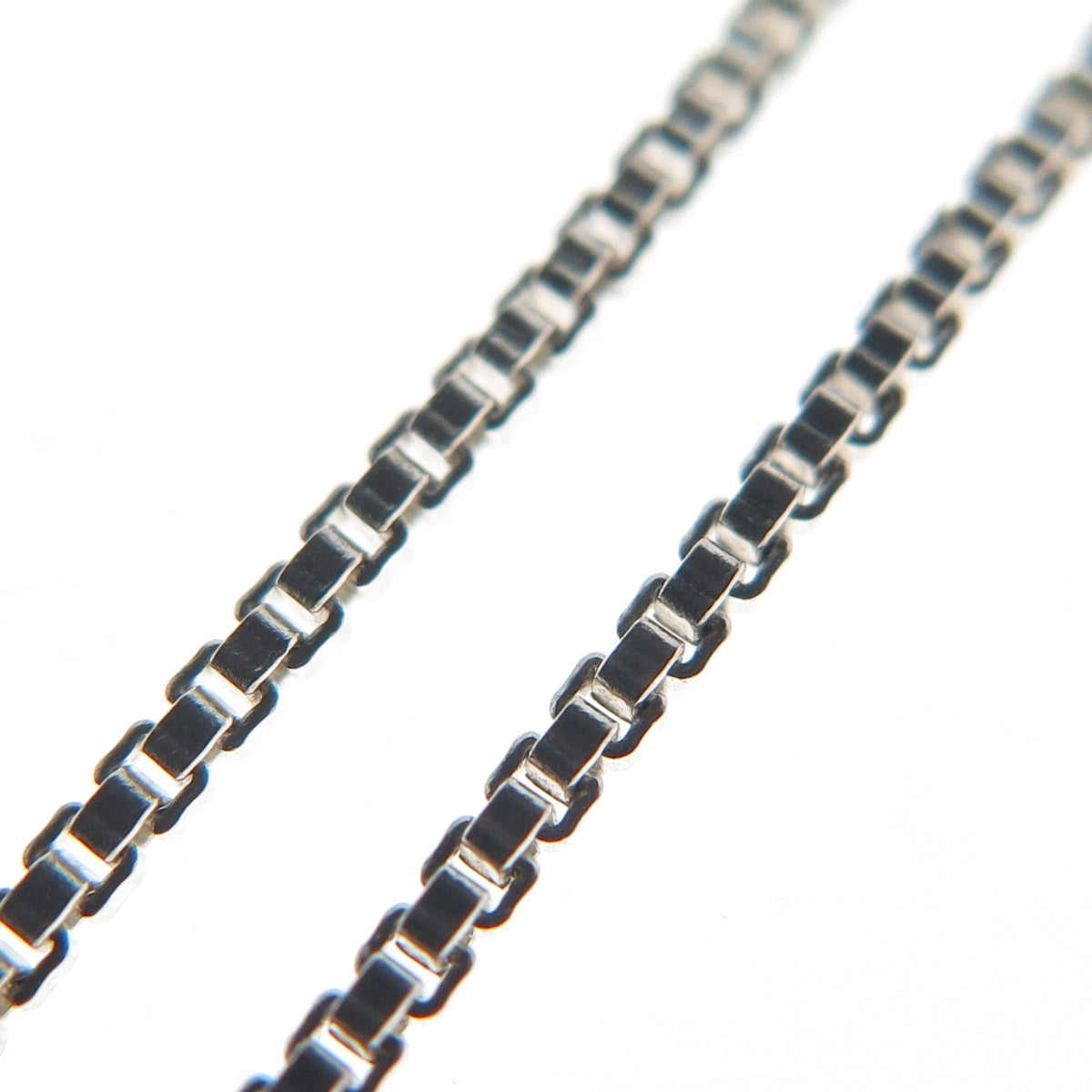 925 Sterling Silver Oval-Cut C Z Dolphin Box Chain Necklace 18"