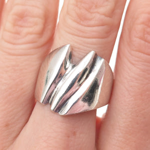 925 Sterling Silver Vintage Mexico Modernist Oxidized Ring Size 8.25