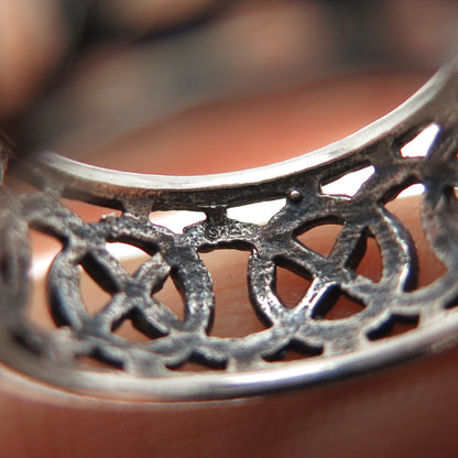 925 Sterling Silver Vintage Celtic Knot Oxidized Band Ring Size 6.5