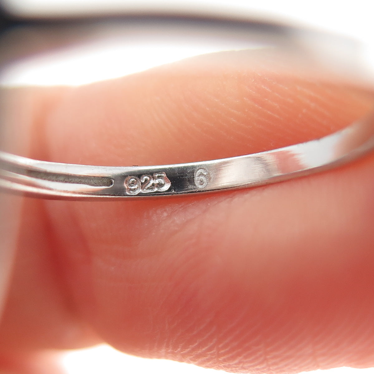 925 Sterling Silver Round-Cut C Z Modernist Ring Size 6.25