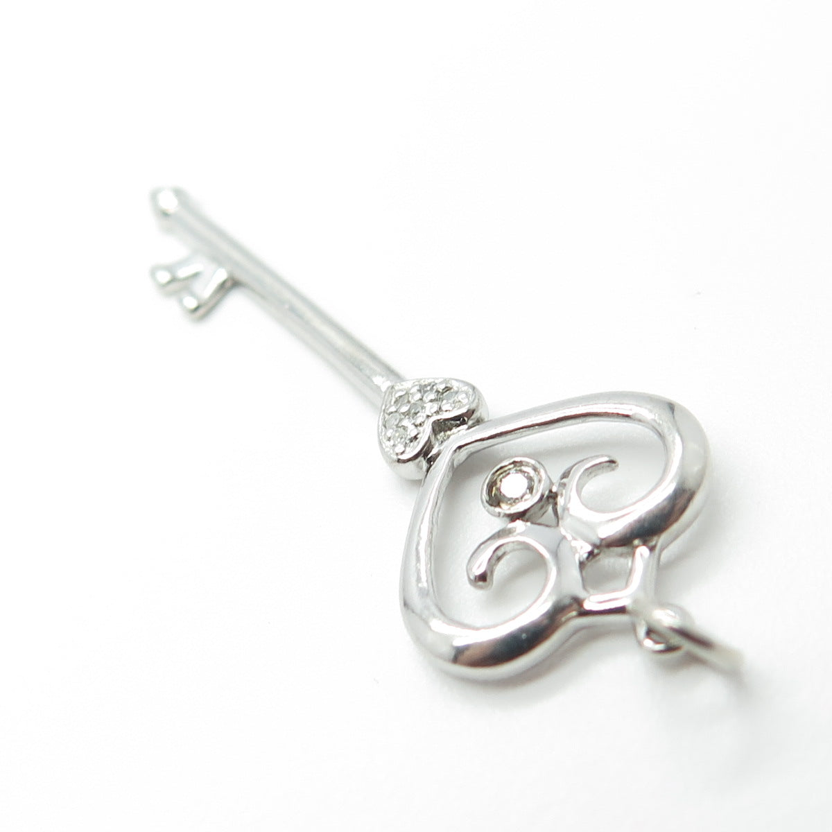 925 Sterling Silver Real Round-Cut White Diamond Heart Key Pendant