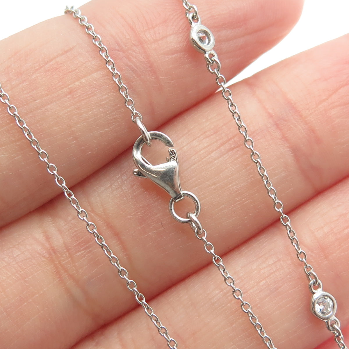 925 Sterling Silver Round-Cut Shaped C Z Pendant Cable Chain Necklace 18"