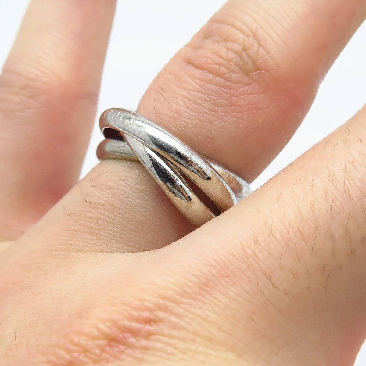 925 Sterling Silver Vintage Triple Interlocked Ring Size 6