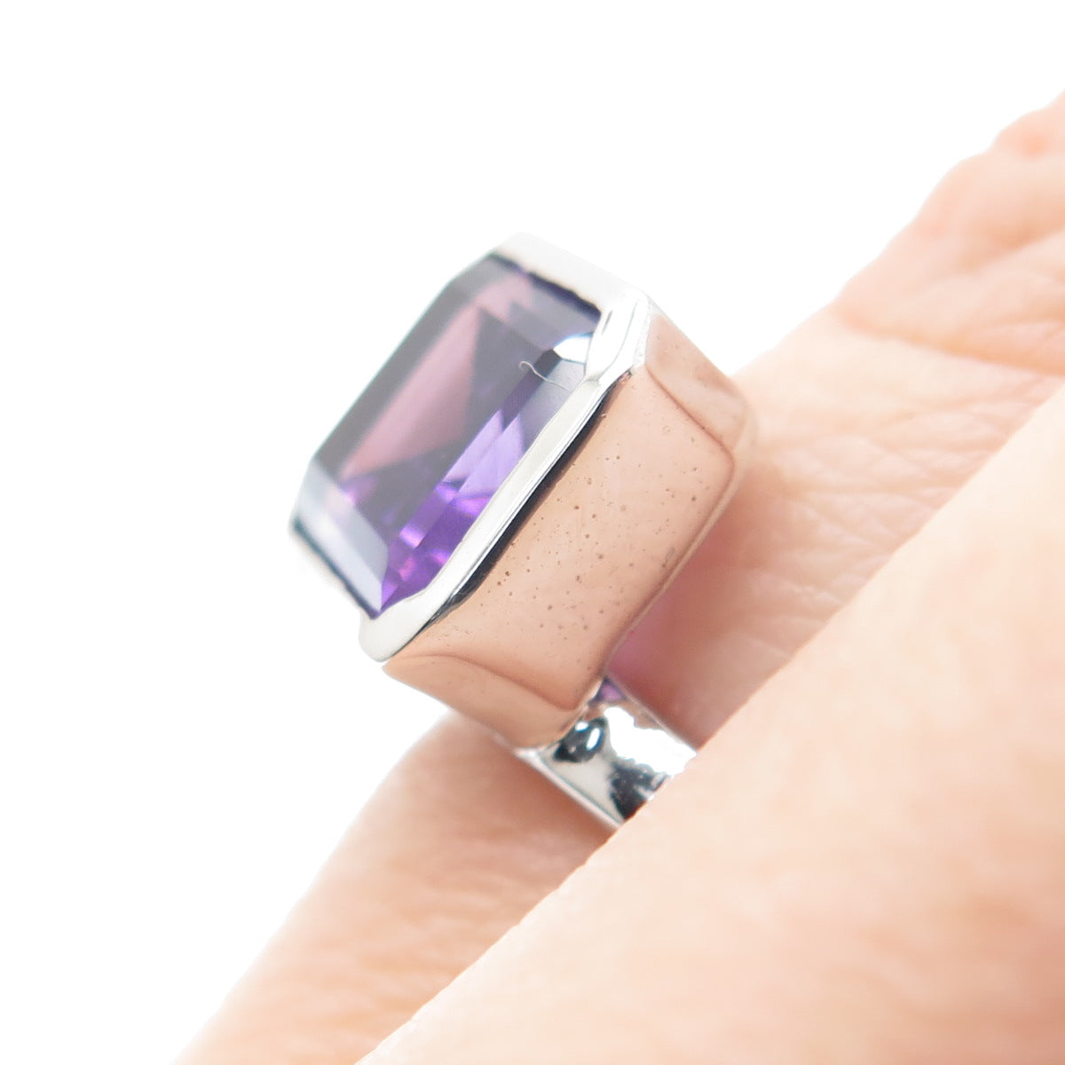 925 Sterling Silver Real Emerald-Cut Amethyst Gemstone Ring Size 6