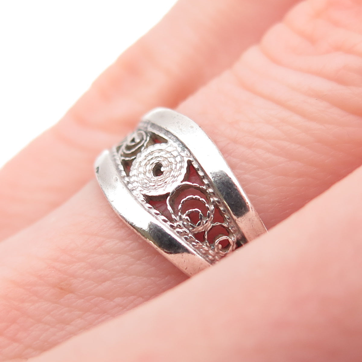 925 Sterling Silver Vintage Modernist Filigree Oxidized Ring Size 5.5