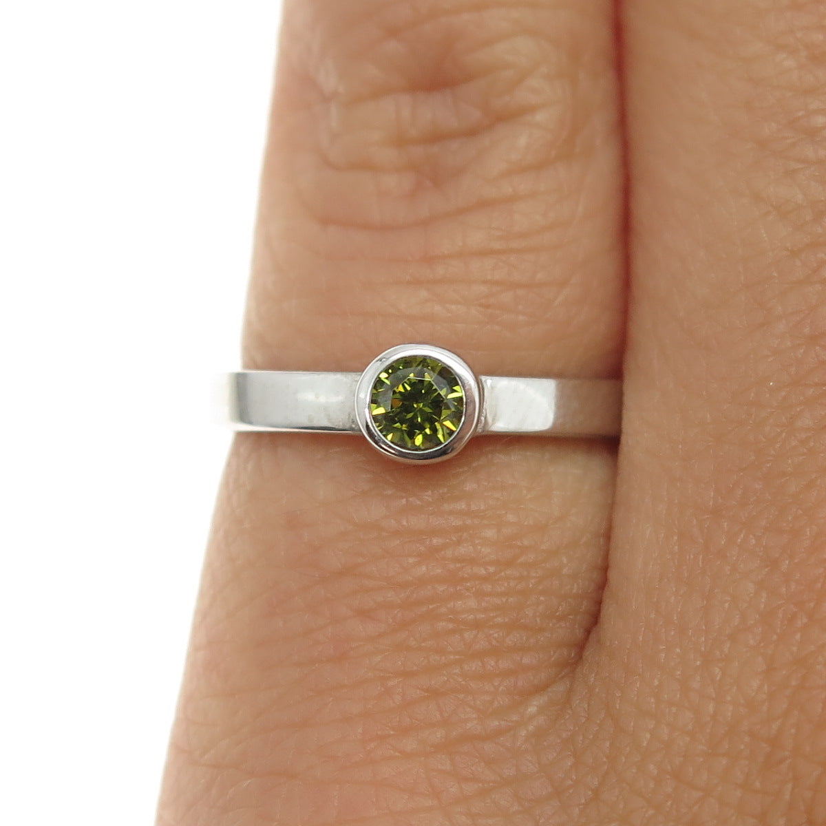 925 Sterling Silver Round-Cut Green C Z Ring Size 4.75