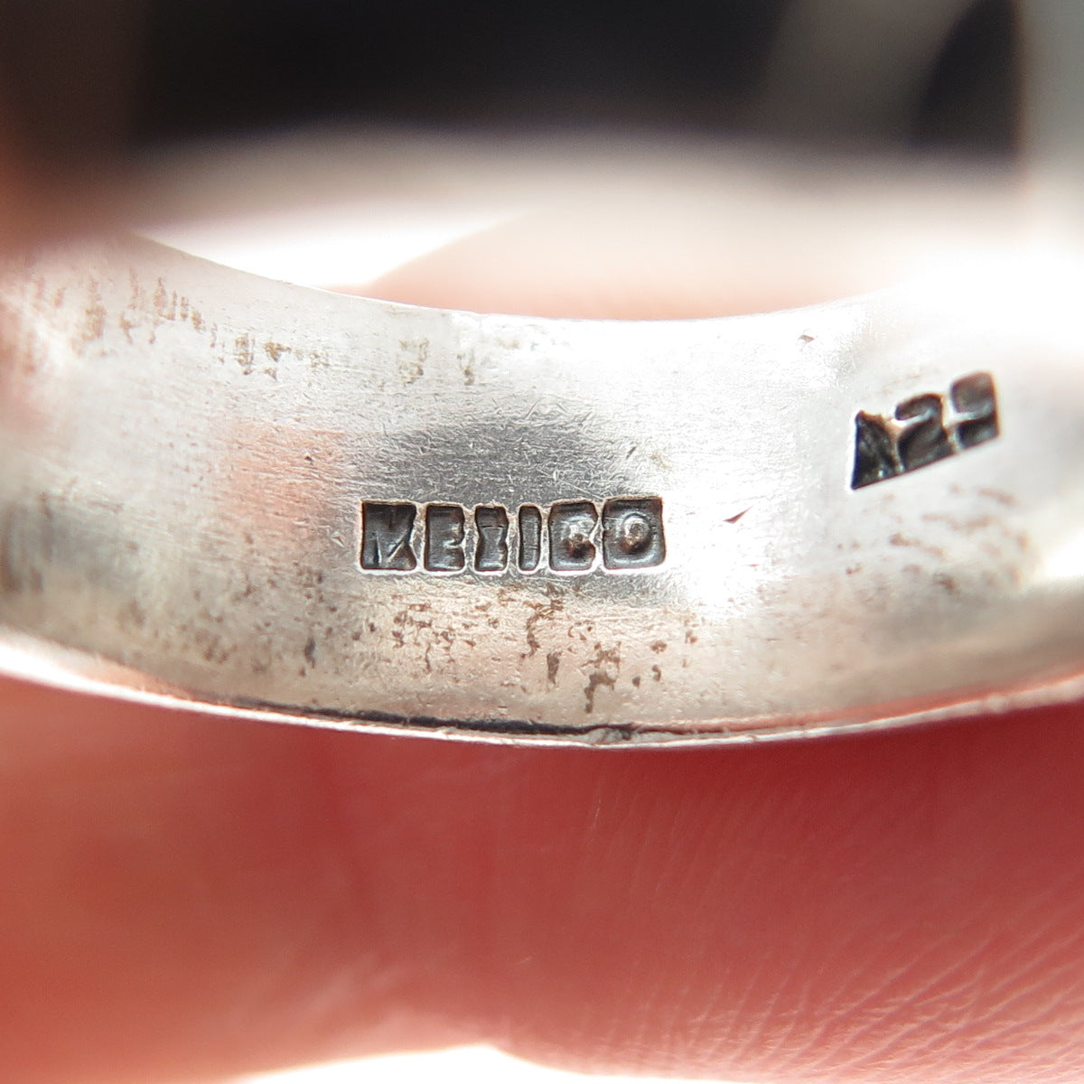 925 Sterling Silver Vintage Mexico XXII Oxidized Band Ring Size 7.25