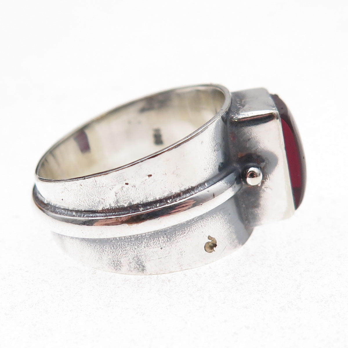 925 Sterling Silver Vintage Real Red Garnet Modernist Oxidized Ring Size 8.75