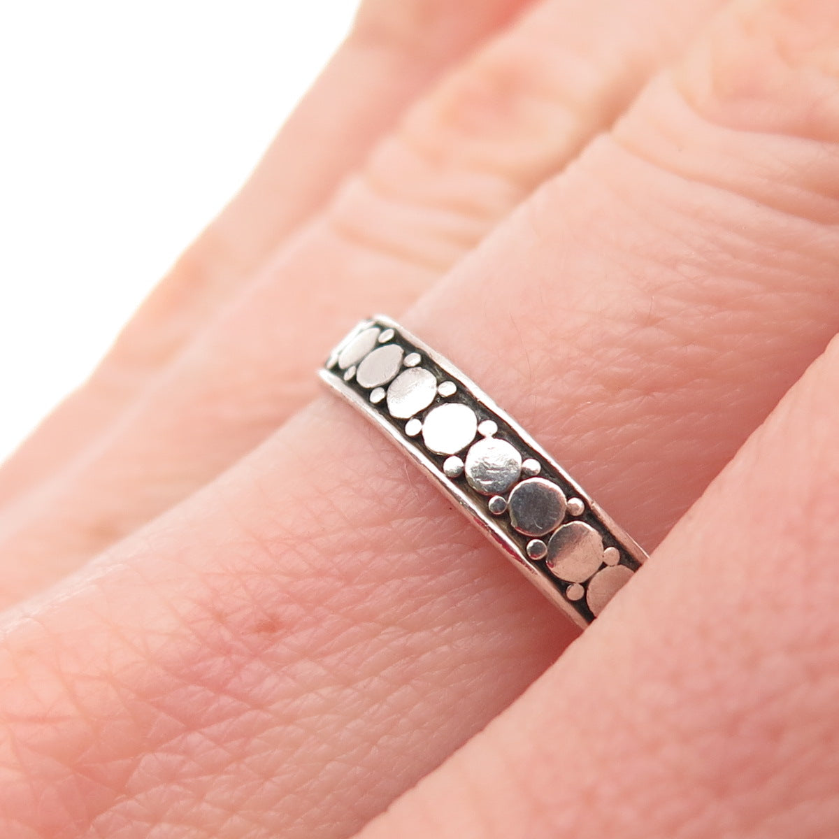 925 Sterling Silver Vintage Oxidized Dotted Band Ring Size 8