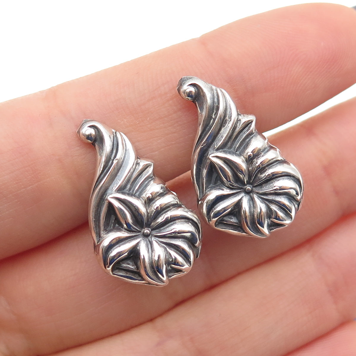 925 Sterling Antique Art Deco Lily Flower Repousse Oxidized Screw Back Earrings