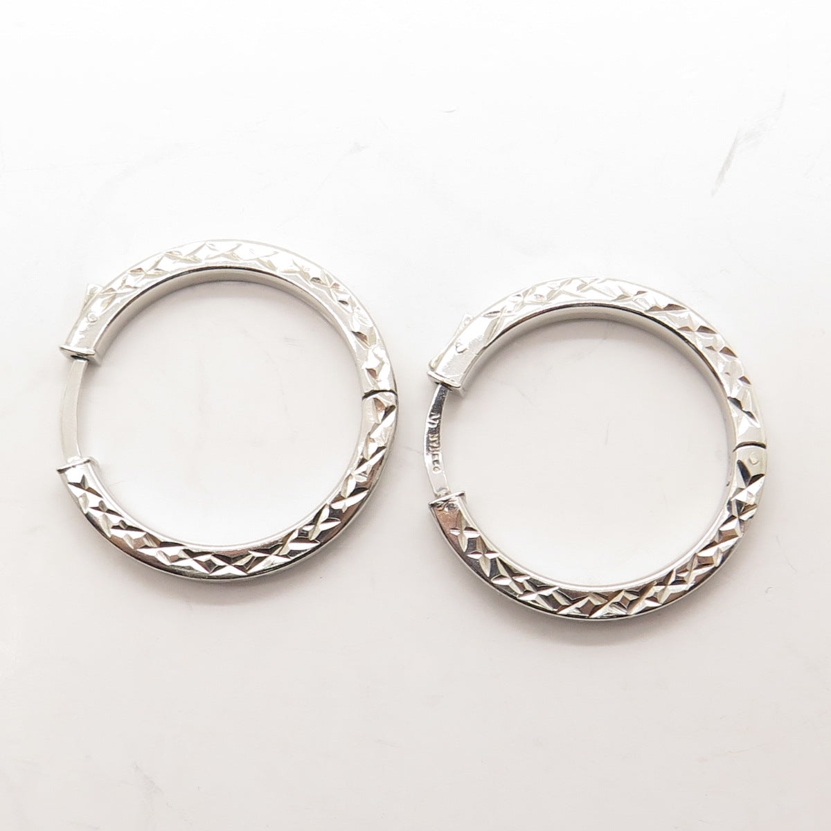 HAN 925 Sterling Silver Engraved Hoop Earrings