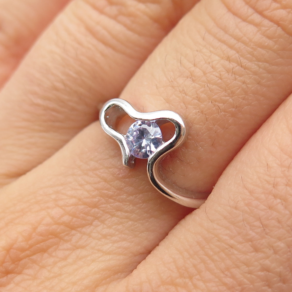 925 Sterling Silver Round-Cut Lavender C Z Heart Ring Size 6.75
