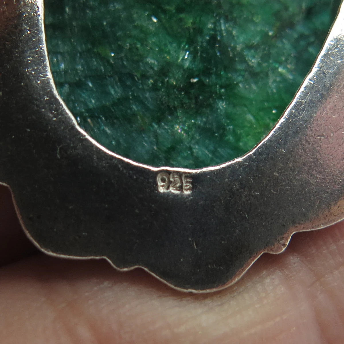 925 Sterling Silver Vintage Real Oval-Cut Green Zoisite Gem Swirl Oval Pendant