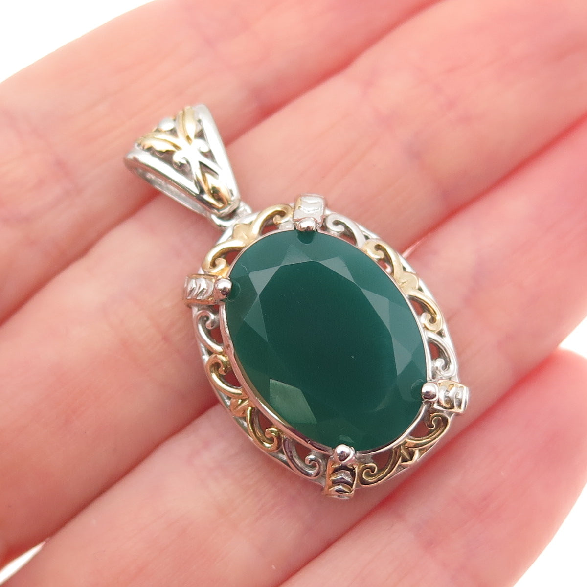 Chuck Clemency & Karis 2-Tone Real Green Onyx Floral Pendant