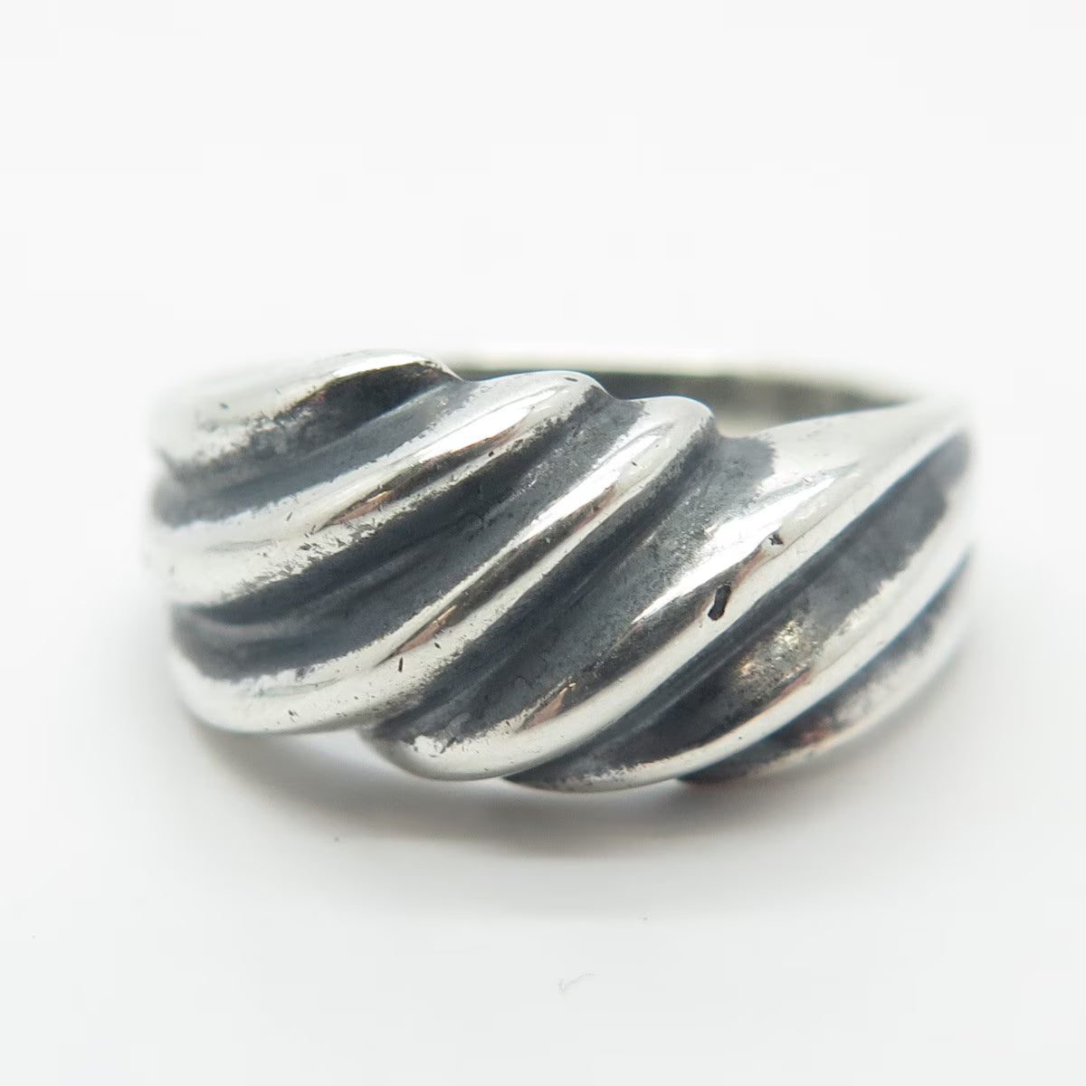 925 Sterling Silver Vintage Ribbed Ring Size 7.75