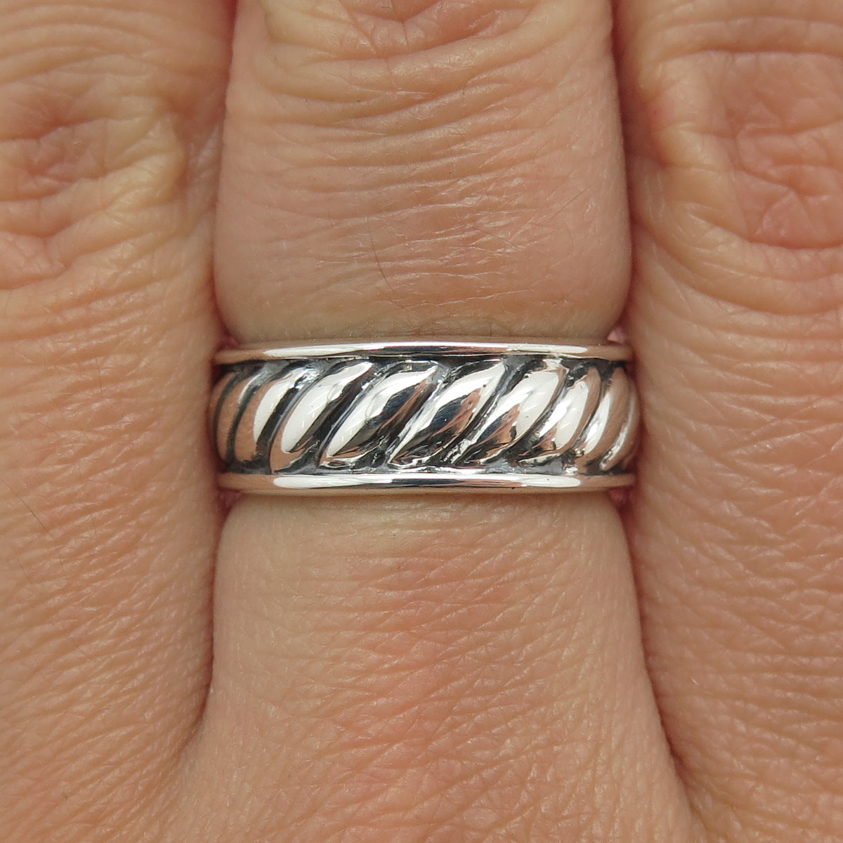 925 Sterling Silver Vintage Twisted Rope Band Oxidized Ring Size 7.25