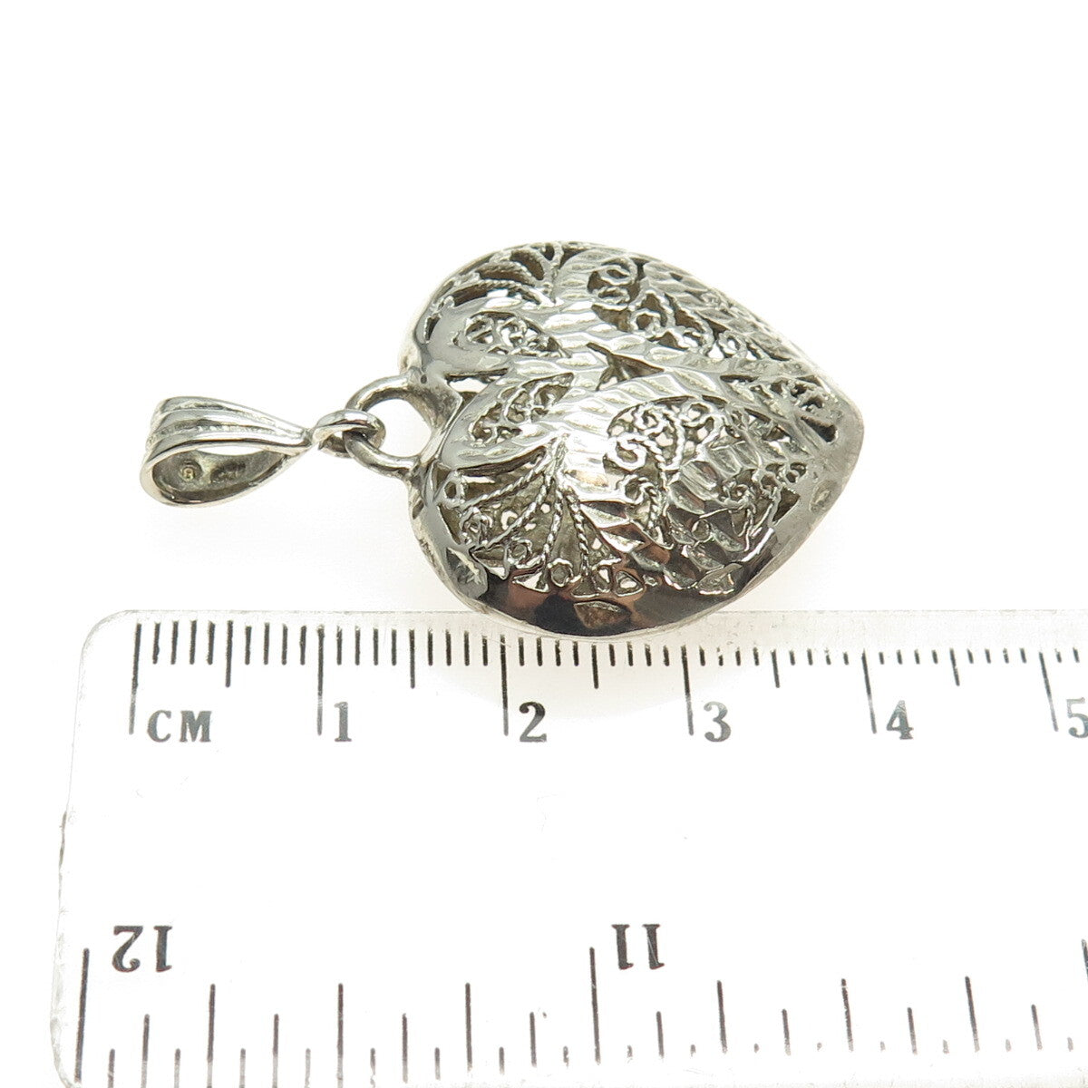 BEAU 925 Sterling Silver Vintage Diamond-Cut Filigree Heart Pendant